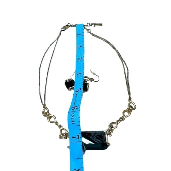 Kenneth Cole New York Gold Tone Jet Black Faceted Stones Necklace Earrings Set - Picture 13 of 15